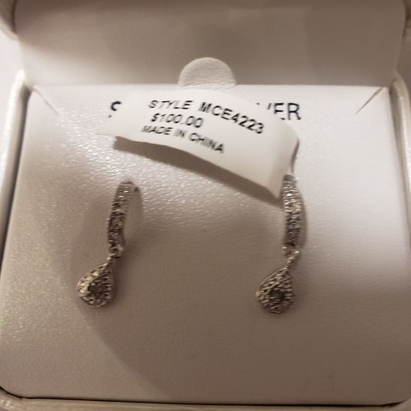 Authentic Victoria Townsend Sterling Silver Earrings - Picture 2 of 5